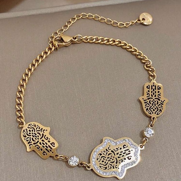 Gold Plated Stainless Steel Hamsa Charm Bracelet - Picture 1 of 3